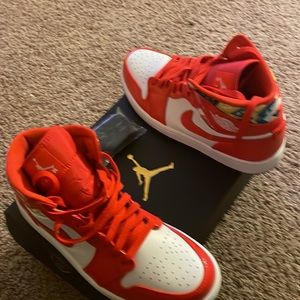 Jordans red and white size 8 1/2 men